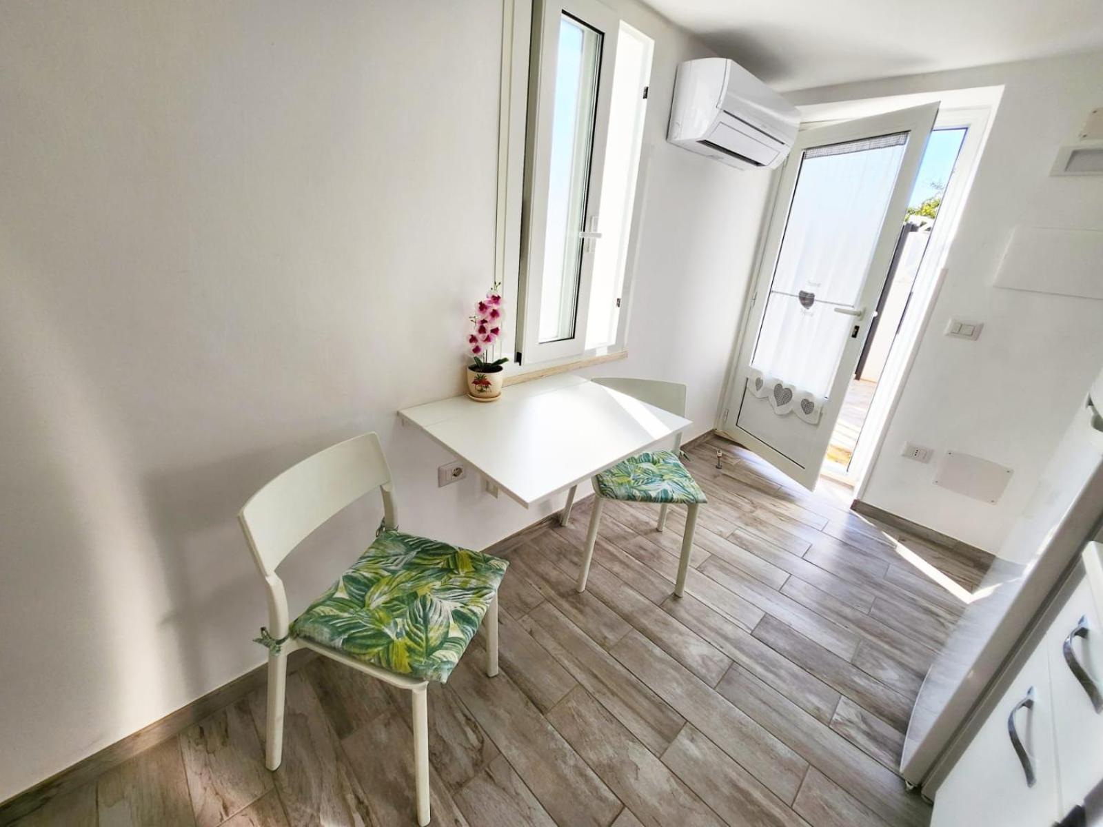 Casa Al Mare Orchidea - Motoparking - Wifi Free - Ac Cala Gonone Exterior photo